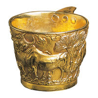 Copa de oro minoica "Toros mansos"