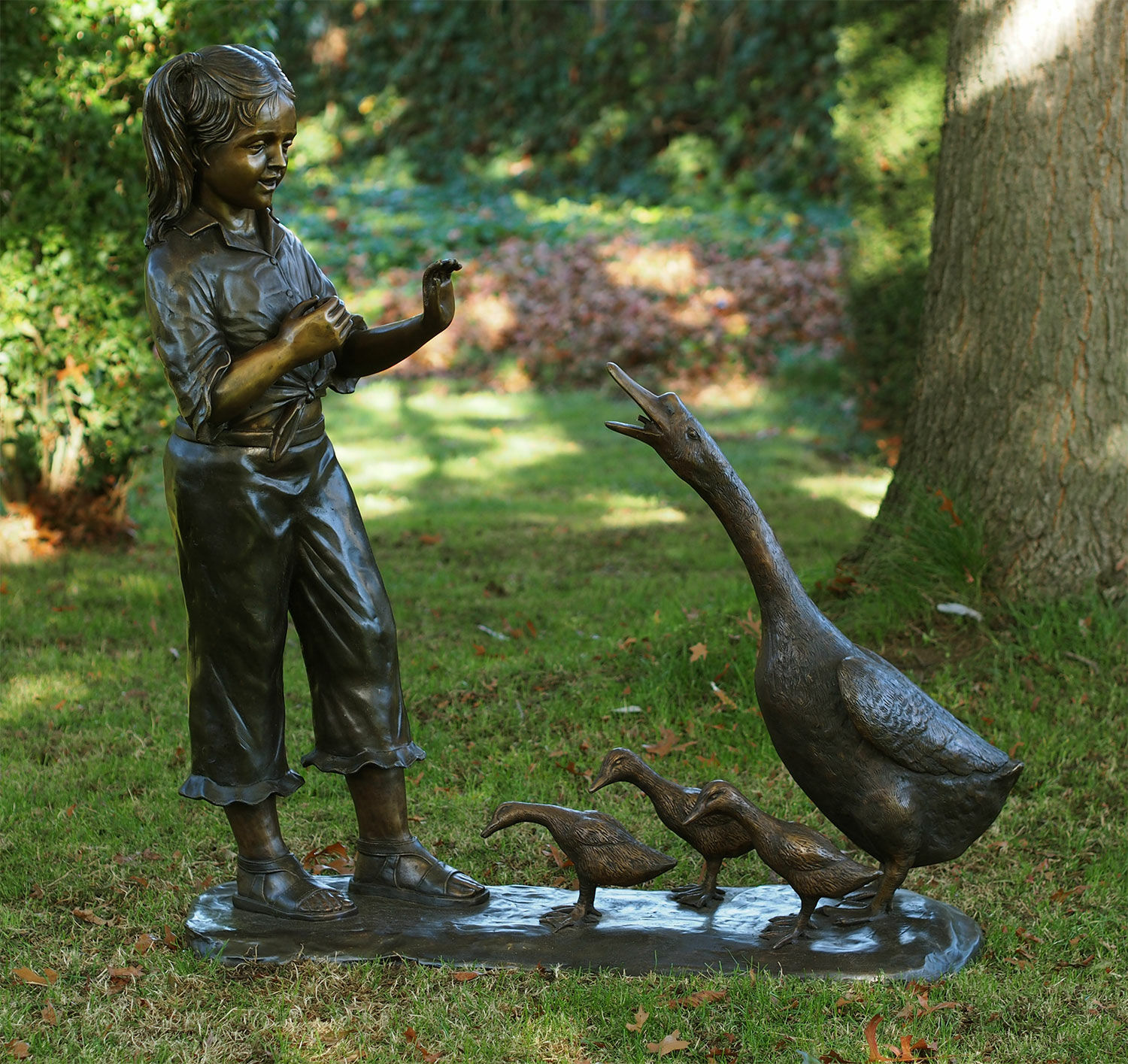 Gartenskulptur "Gänseliesel", Bronze