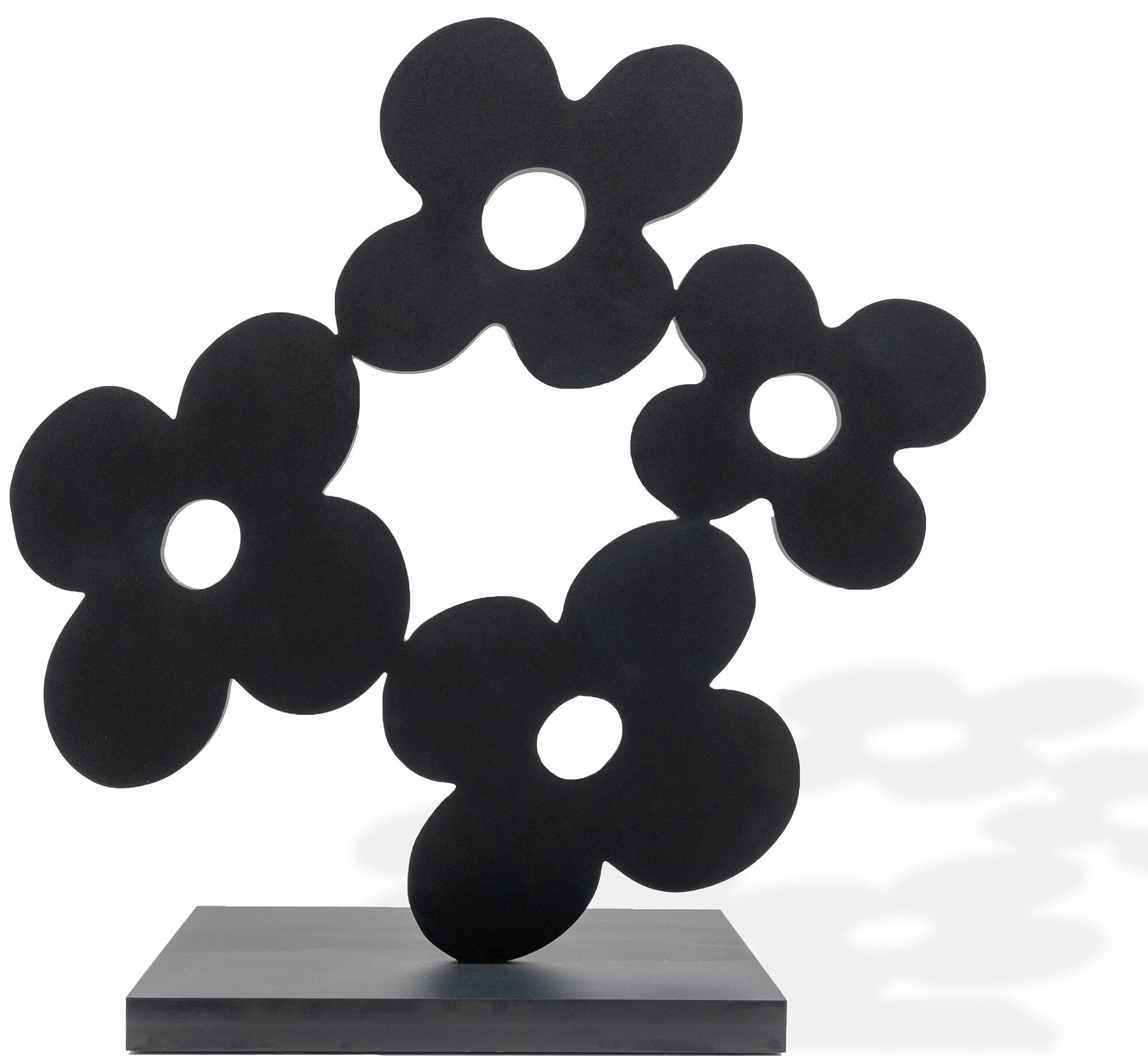 Socha "Flower_black" (2024), hliník od Janos Schaab