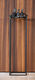 Skulptur "Let's Talk", Bronze auf Stele von Guy Buseyne
