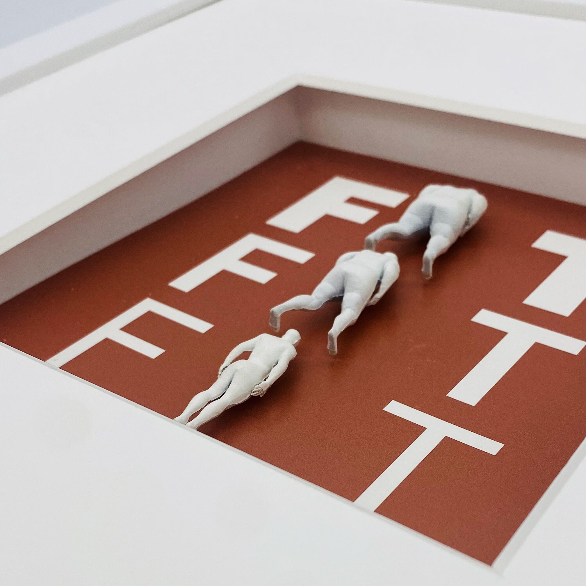 Quadro 3D "FAT, FAT, FIT", incorniciato di Ralf Birkelbach