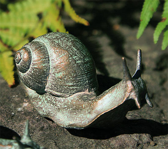 Sculpture de jardin "Escargot Emil", bronze