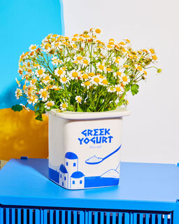 Keramikvase / Deko-Objekt "Griechischer Joghurt" von Fluid Market