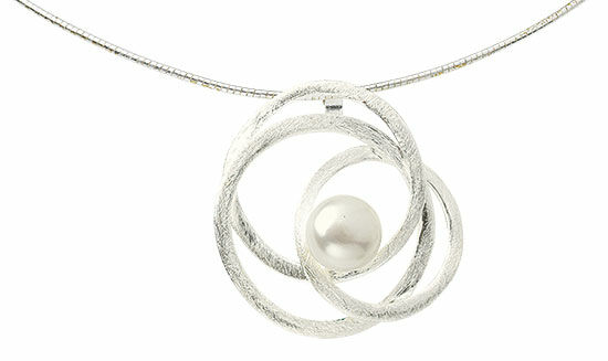 Necklace "Serpentine" with pearl