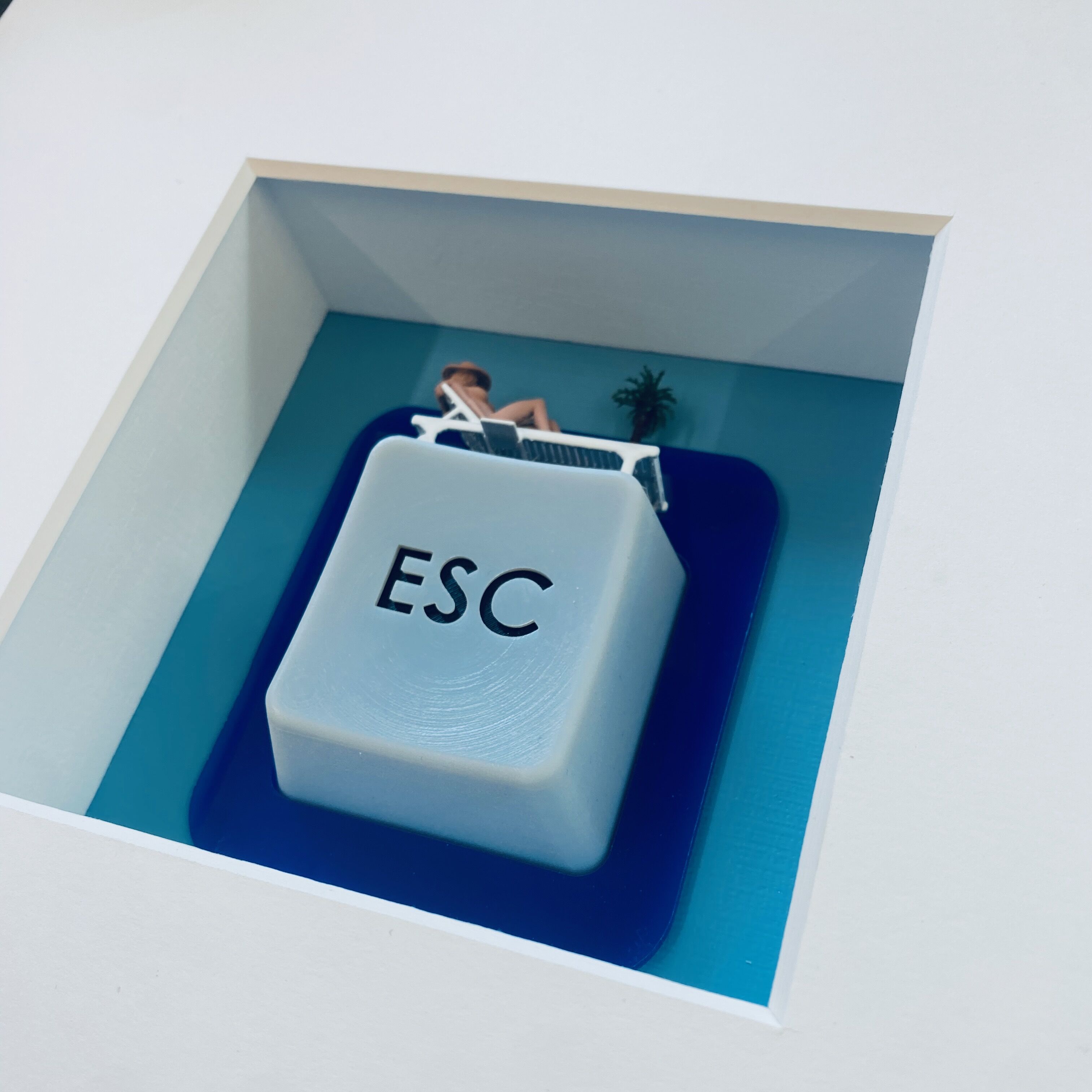 3D-schilderij "ESCAPE KEY: OFF ON HOLIDAY", ingelijst van Ralf Birkelbach