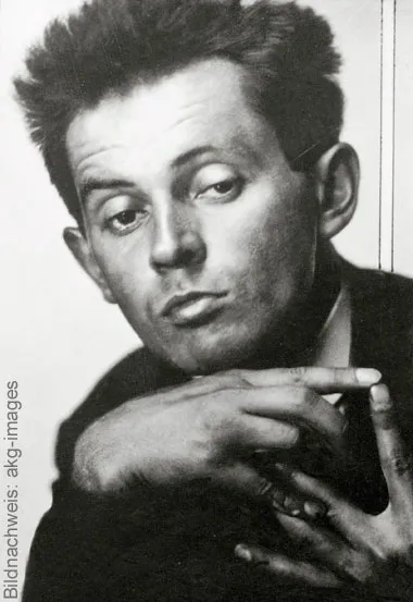 Ett historiskt svartvitt porträtt av den österrikiske målaren Egon Schiele.