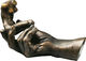Socha "Boží ruka" (1917), bronzová verze od Auguste Rodin