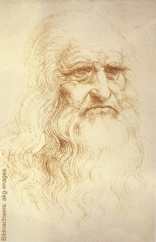 Le célèbre autoportrait de Leonardo da Vinci, le représentant à un âge avancé, dessiné à la craie rouge sur papier.