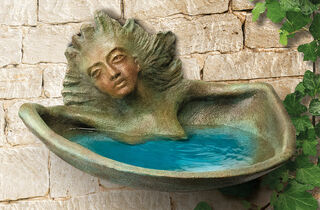 Mermaid bowl (wall), bronze by Maria-Luise Bodirsky