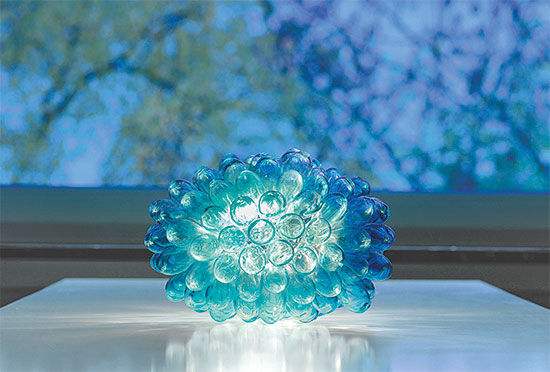 Kamerobject / Lamp "Blauwe Druiven" van gerecycled glas