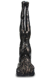 Scultura "Headstand" (2019), bronzo di Dagmar Vogt