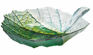 Glass bowl "Maple Leaf" (large, Ø 28 cm) by Mats Jonasson