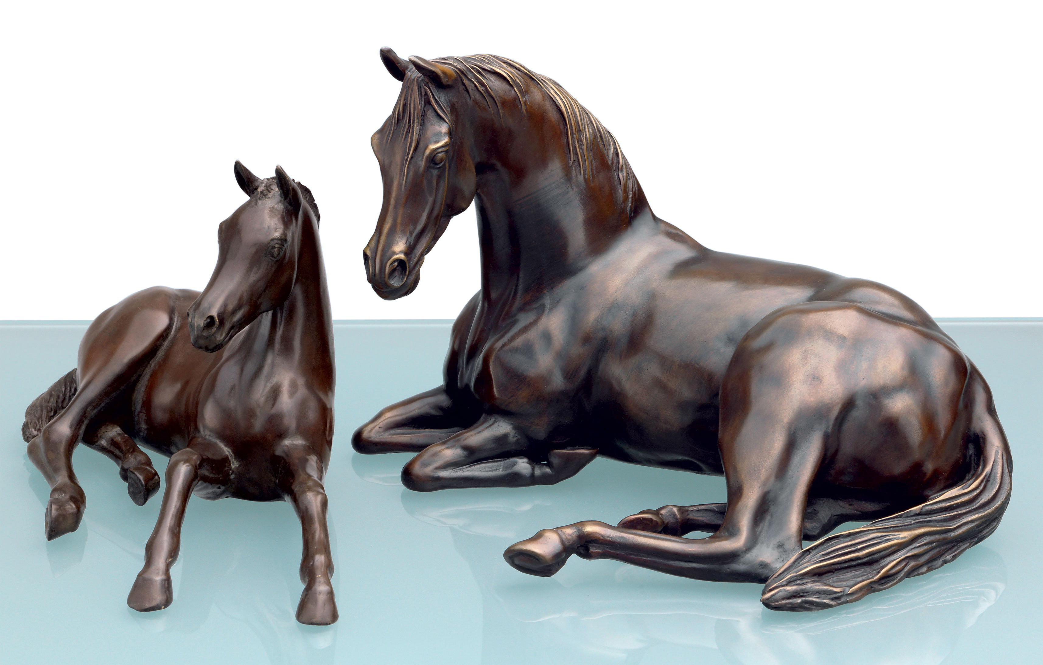 Set of 2 horse sculptures "Arabian Mare with Foal", bronze by Annette Diekemper
