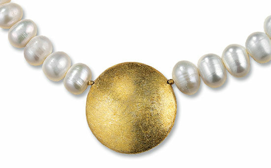 Collier "disque solaire" avec perles de culture von Petra Waszak