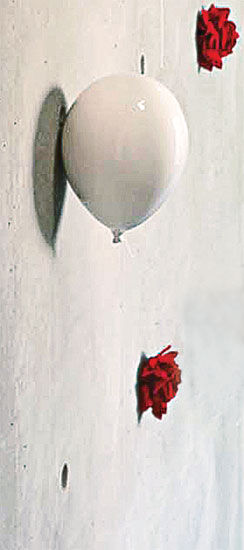 Objet mural "Balloon White", céramique