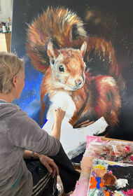 L'artiste Sabrina Seck au travail