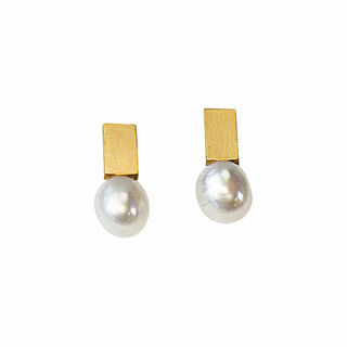 Stud earrings "Mother of Pearl", gold-plated version