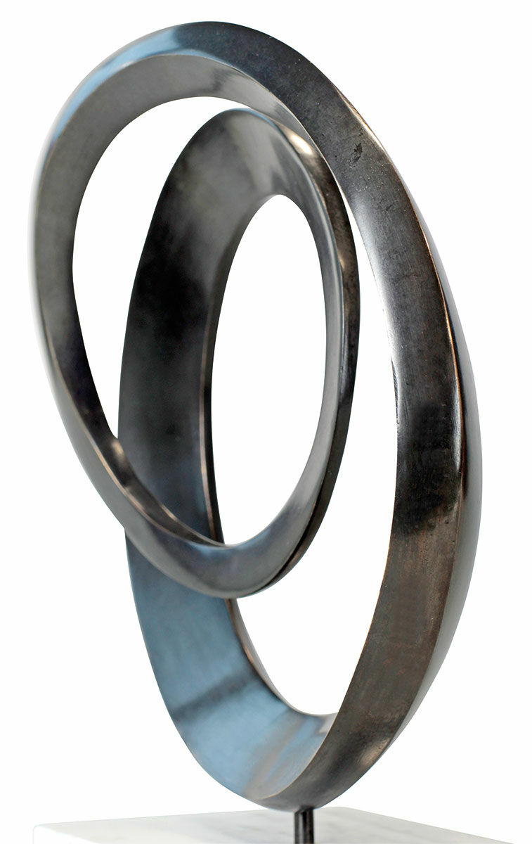 Sculpture "Infinity" (2021), bronze by Yves Rasch