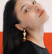 Náušnice "Personnage" od Joan Miró
