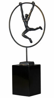 Sculpture "With Momentum"