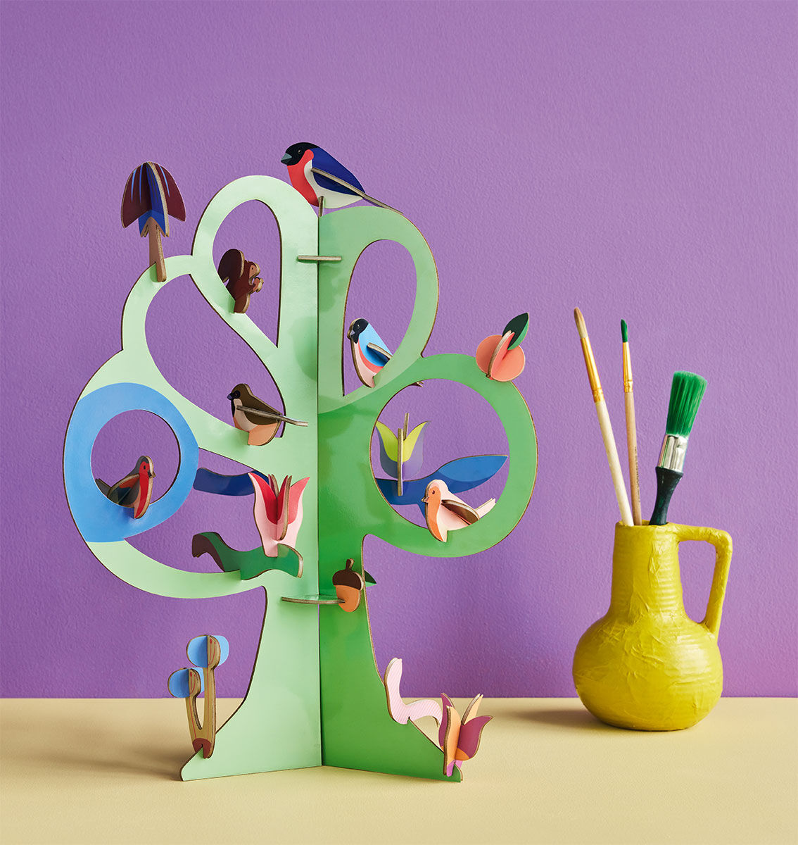 3D object "Singing Tree" made of recycled cardboard, DIY by studio ROOF