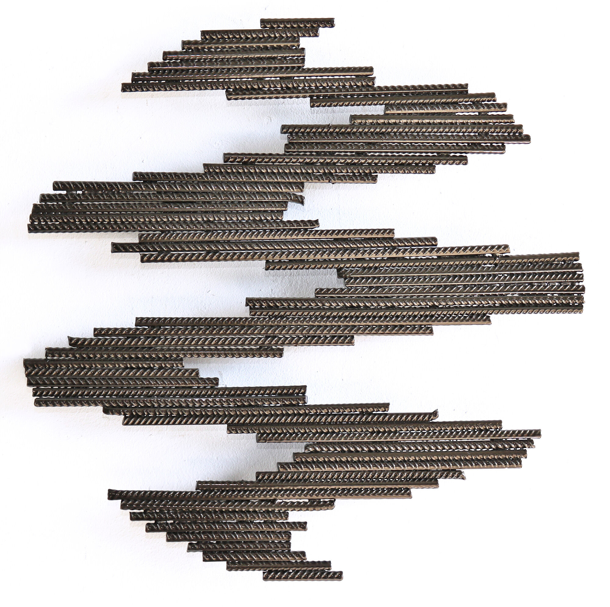 Objeto de pared "Momentum Smokey Metal" (2025) (pieza única) de Christine Liebich