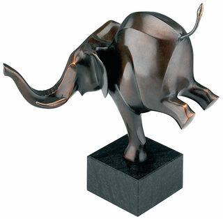 Sculpture "Happy Elephant" (2004), bronze by Evert den Hartog
