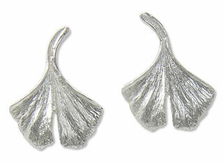 Ginkgo stud earrings in 925 sterling silver