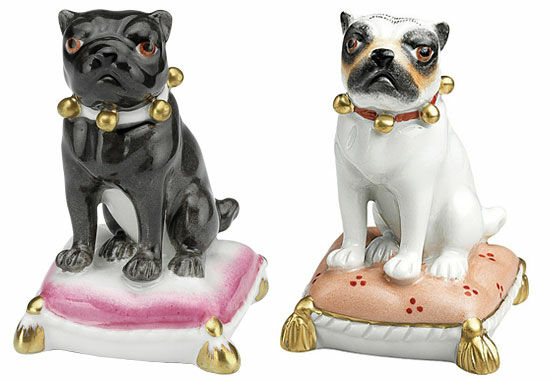 Set of 2 porcelain figurines "Pug on Cushion"
