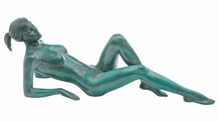 Sculpture "The Reclining Figure", green bronze version