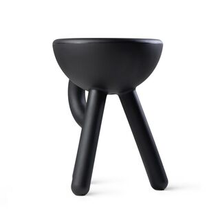 Tavolino "Tubby Stool oceanblack" (per uso interno ed esterno) – progettato da Gerard de Hoop di  Werkwaardig