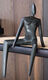 Scultura "Elle", bronzo su legno di Guy Buseyne