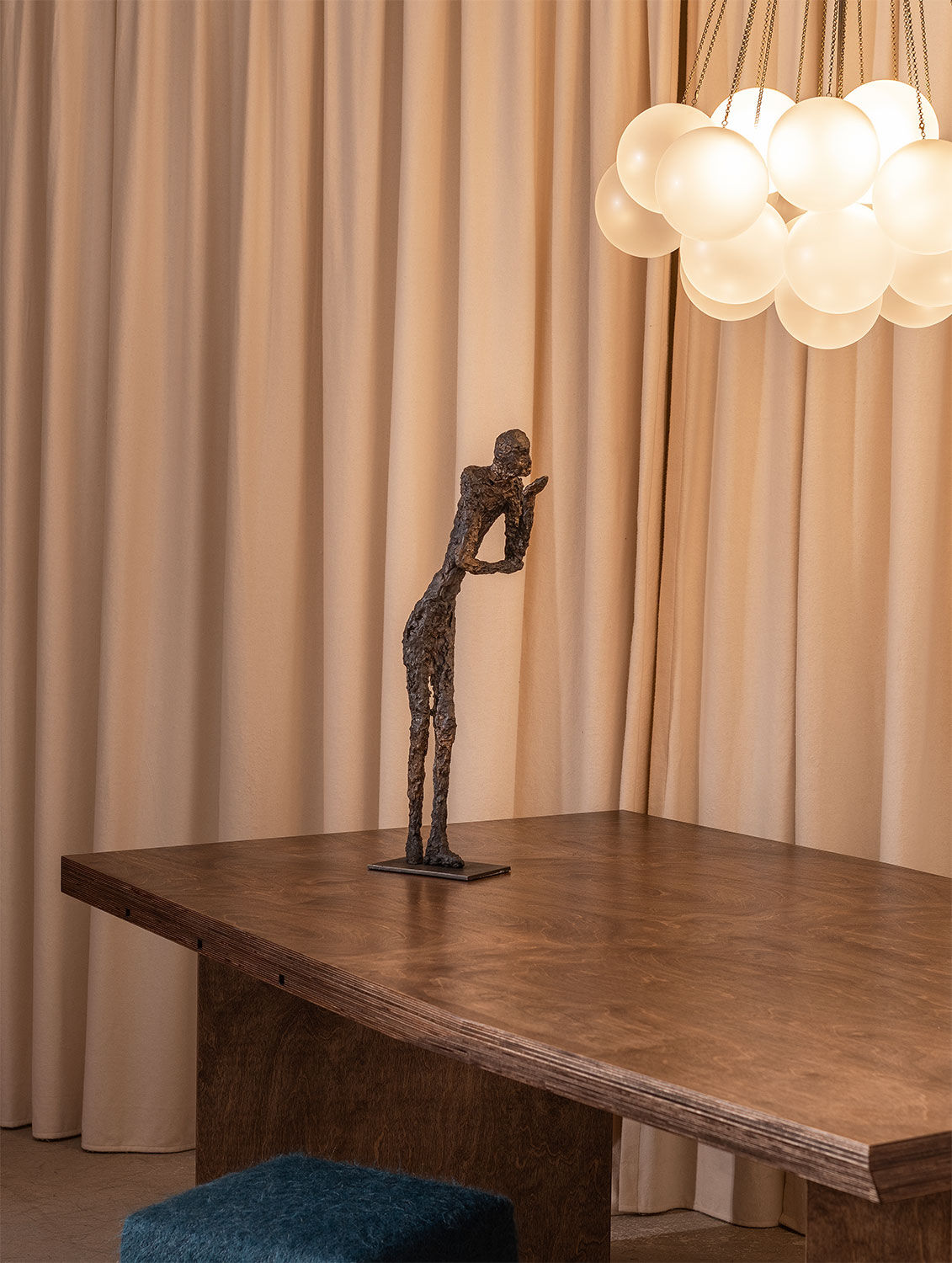 Skulptur "To Blow", Bronze von Ann Vrielinck