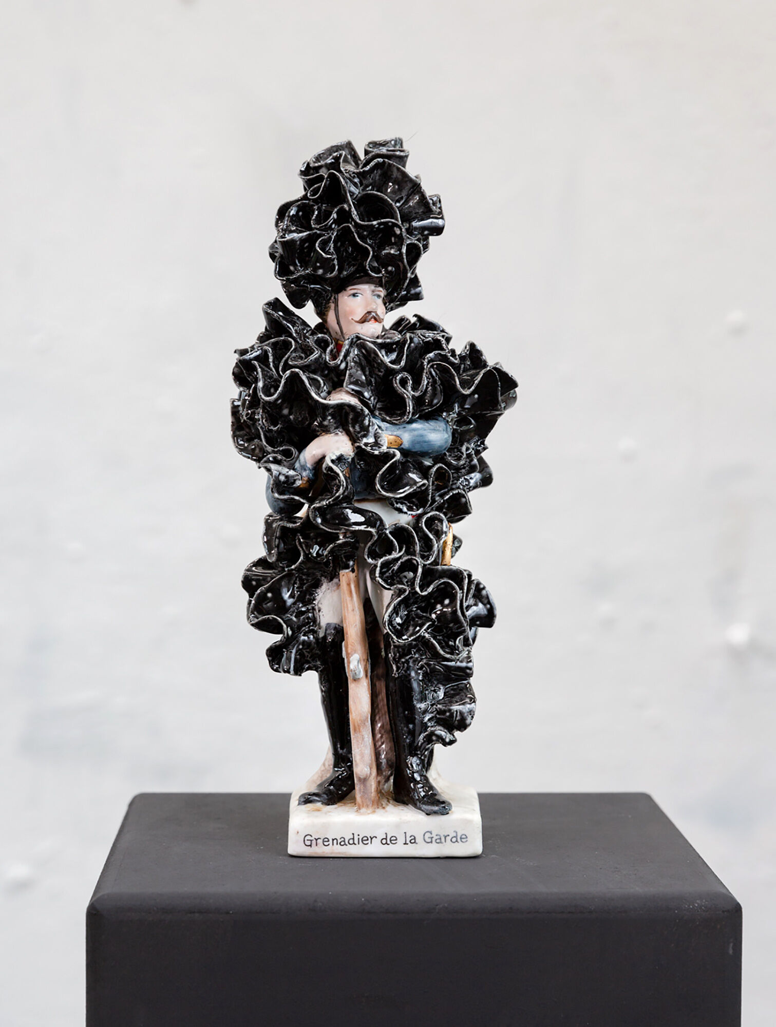 Sculpture "Grenadier de la Garde" (2018) (Pièce unique) von Justine Otto