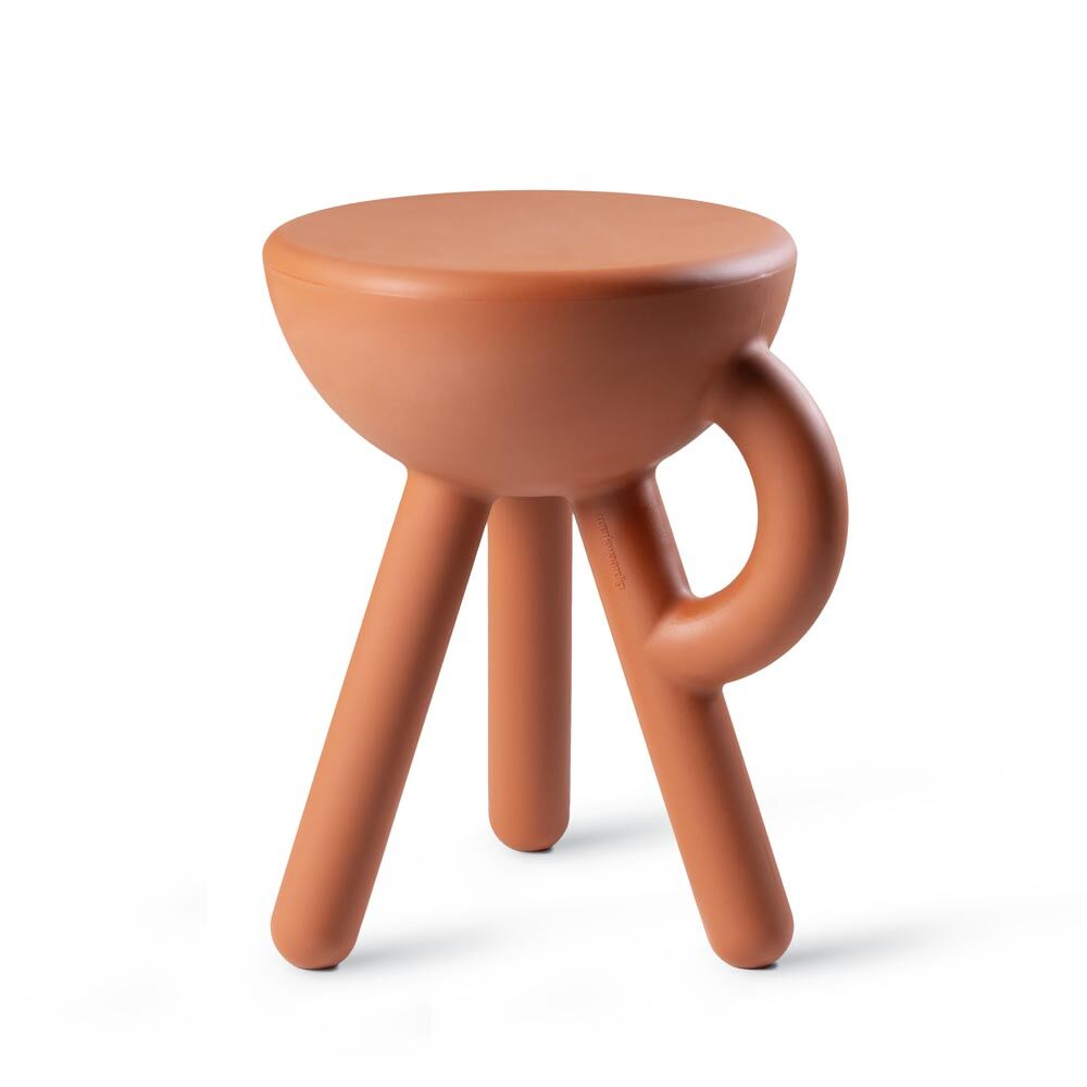 Tavolino "Tubby Stool in terracotta" (per uso interno ed esterno) – progettato da Gerard de Hoop di  Werkwaardig